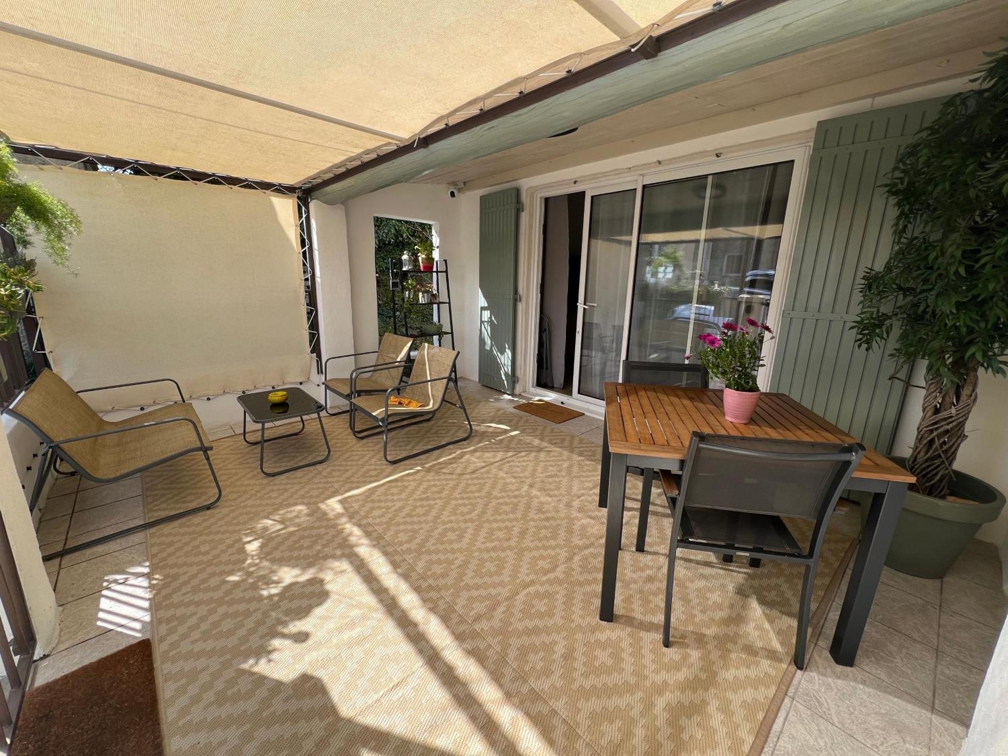 L'Alpille: St-Rémy Vacation Home with Private Parking Saint-Remy-de-Provence Exterior photo
